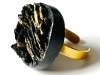 bague-Oksana-beton-noir-ardoise-et-feuille-dor-par-Icy-Mouse-Paris-bijoux-contemporains-en-beton-fait-main-a-Paris-4